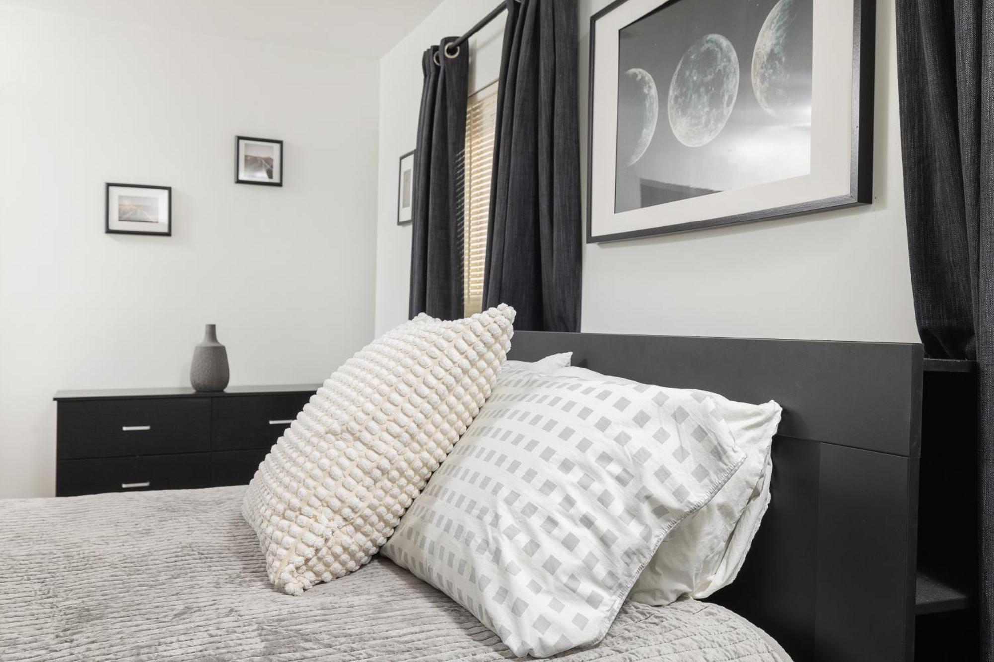 Charming Dreamy Close To Downtown Sa Holiday home *